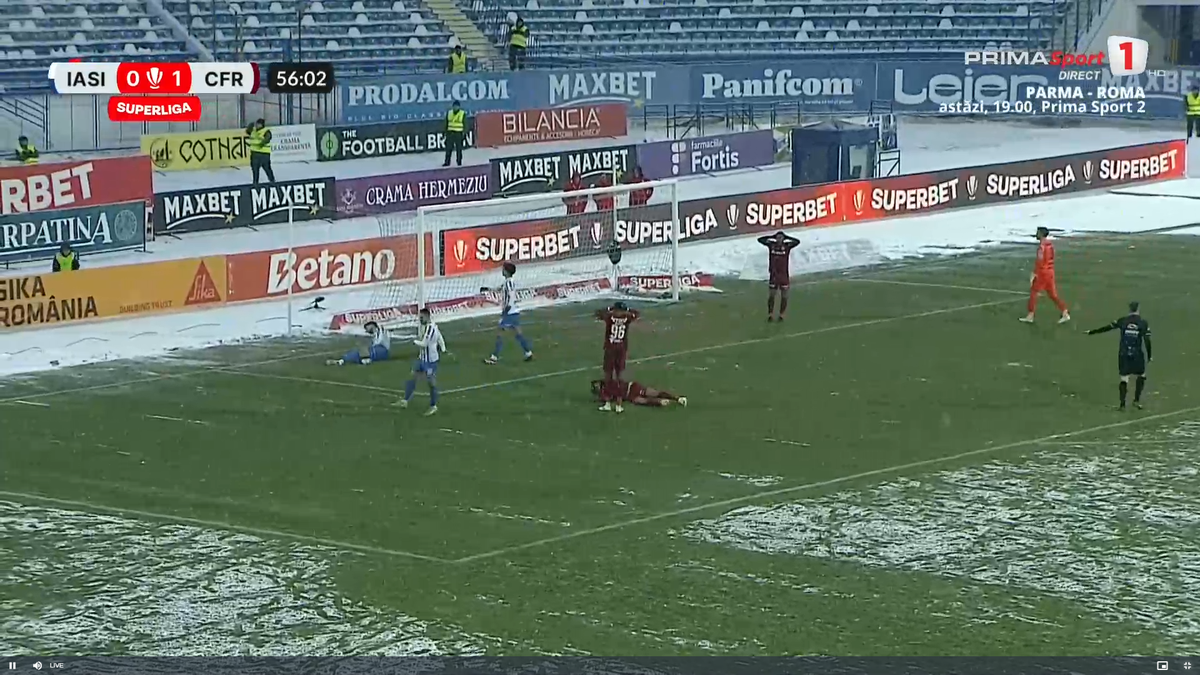 L-a exasperat pe Dan Petrescu! » Incredibil cum a ratat Postolachi în Poli Iași - CFR Cluj