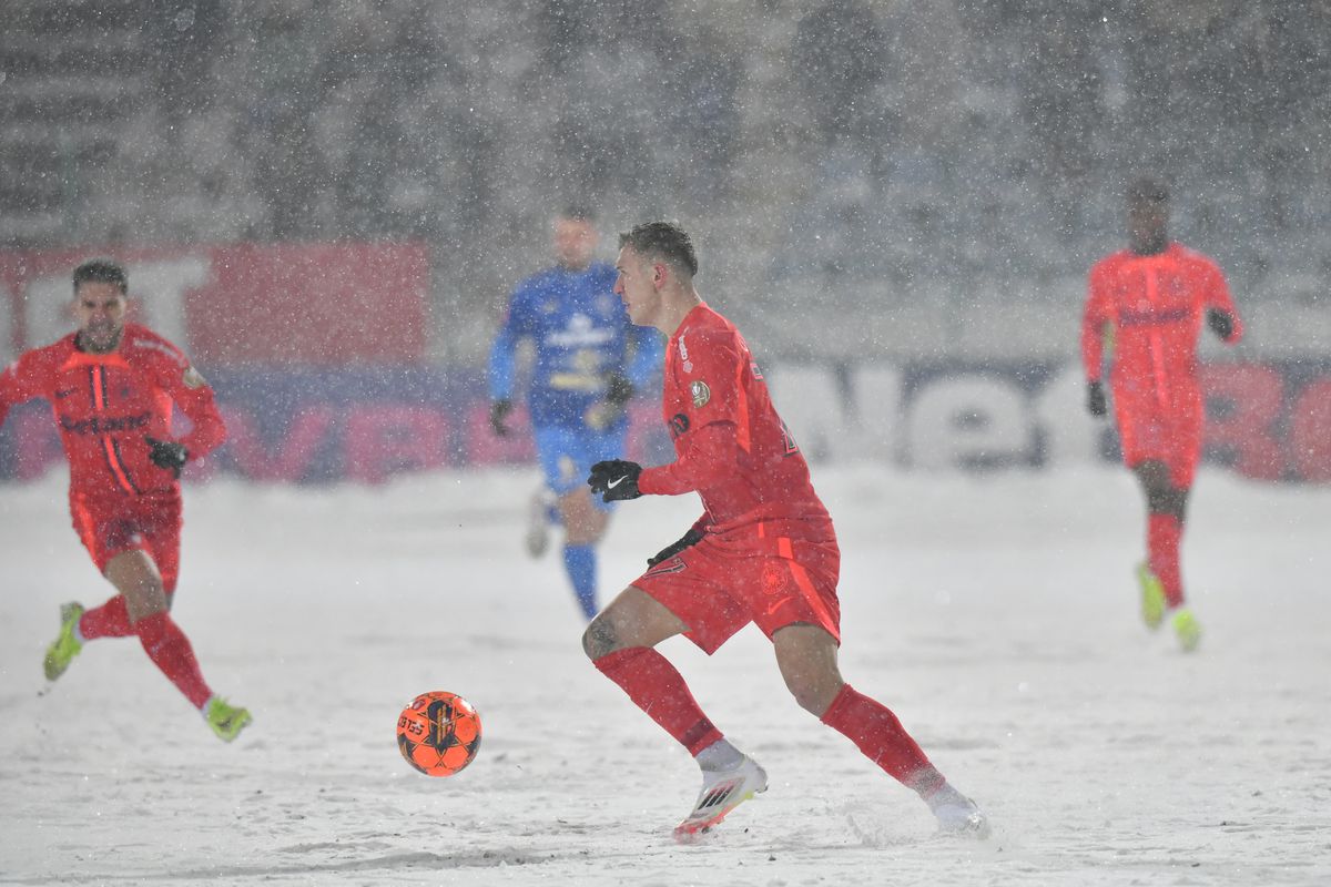 Cum va fi vremea la FCSB - PAOK Salonic? Se oprește ninsoarea până joi? Prognoză TERIBILĂ pentru cei 50.000 de fani așteptați pe Arenă