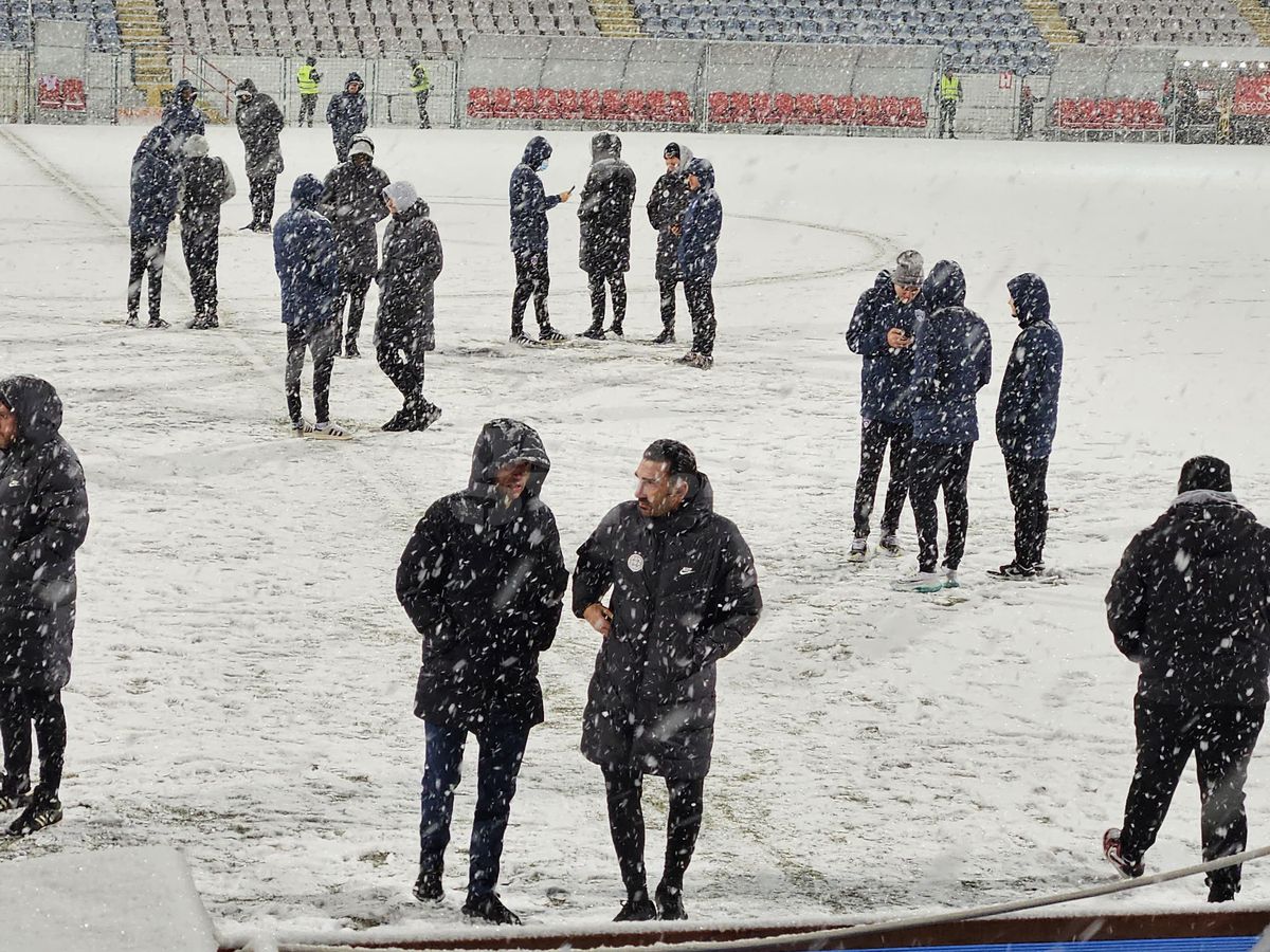 Cel mai aclamat fotbalist de la FCSB în nămeții de la Buzău » Apelul crainicului: „Să îl aplaudăm!”