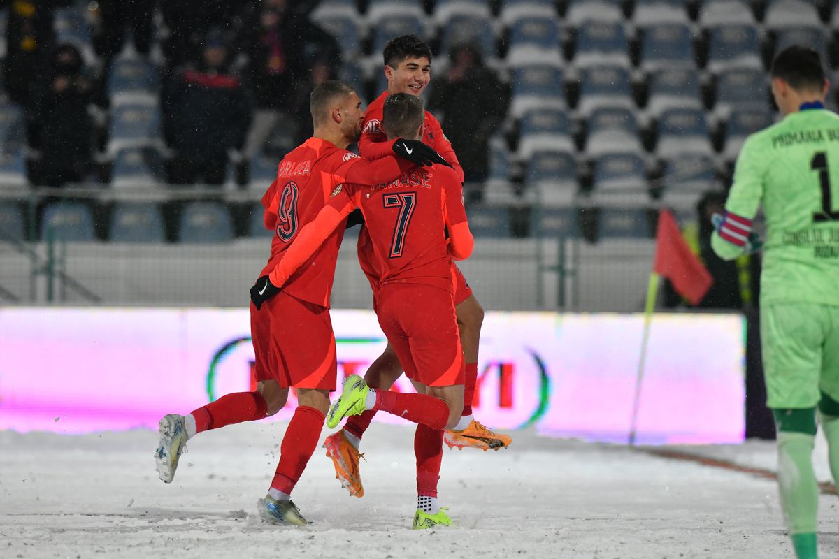 Antrenorul din Superligă poate fi demis chiar înainte de înjumătățirea punctelor!