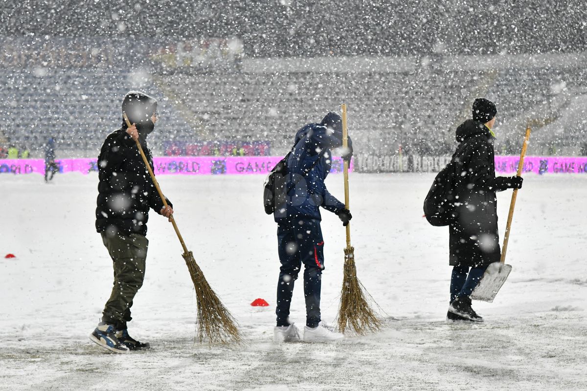 Imagini cu zăpada de la Buzău, înaintea meciului Gloria - FCSB