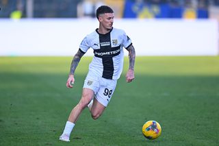 Un fost mare jucător al Parmei a sărit în apărarea lui Dennis Man: „Îi trebuie o scânteie”