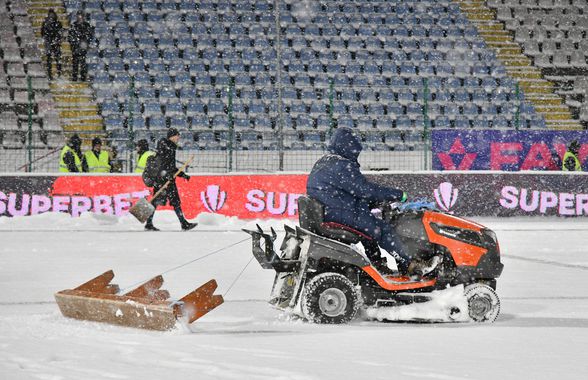 Imagini FABULOASE surprinse de GSP la Buzău! Cum vor să îndepărteze zăpada înainte de Gloria - FCSB: improvizație de râsu'‐plânsu'