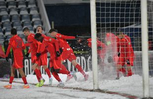 FCSB, antrenament pe zăpadă înaintea returului cu PAOK » Un gol din penalty și o reușită în proprie poartă au decis partida