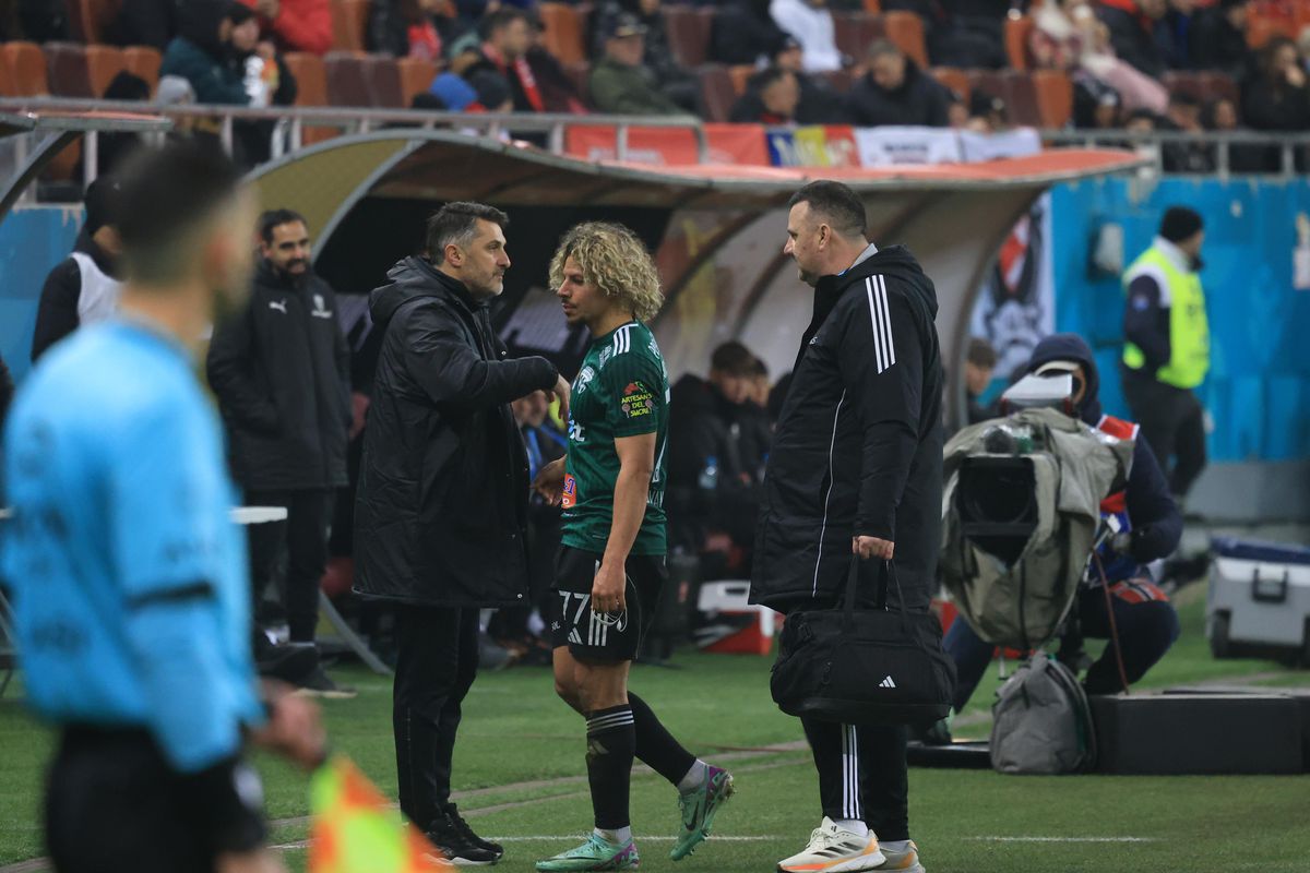 Jayson Papeau s-a accidentat în Dinamo - Unirea Slobozia // FOTO: Ionuț Iordache (GSP.ro)