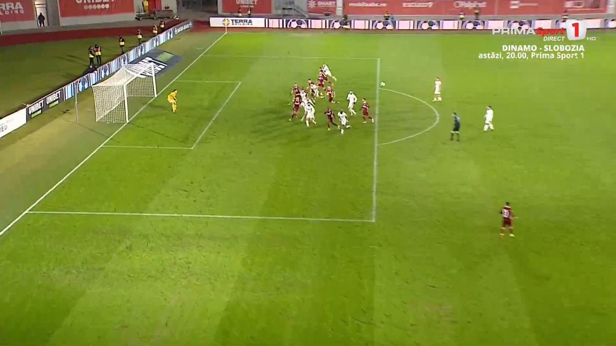 Andrei Chivulete anulează penalty-ul dictat pentru Hermannstadt // foto: capturi Prima Sport