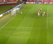 Andrei Chivulete anulează penalty-ul dictat pentru Hermannstadt // foto: capturi Prima Sport