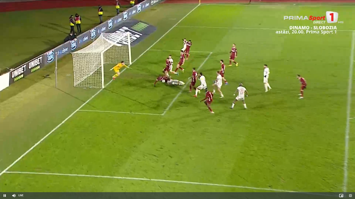 Andrei Chivulete anulează penalty-ul dictat pentru Hermannstadt // foto: capturi Prima Sport