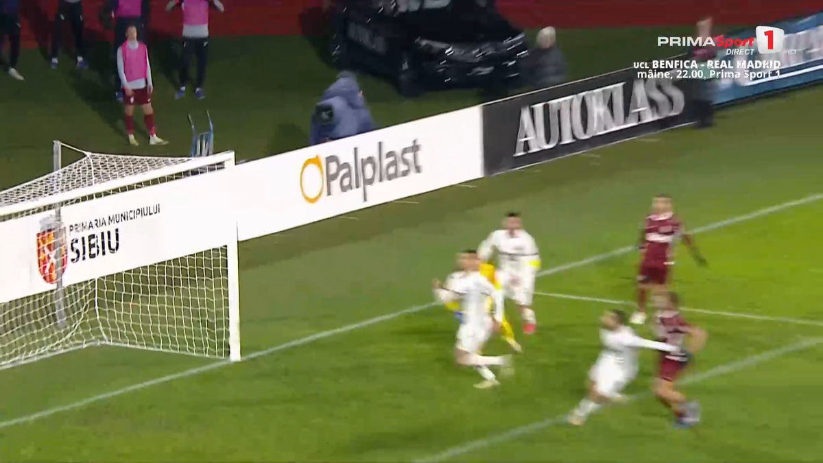 CFR Cluj a cerut penalty în minutul 62 // foto: capturi Prima Sport