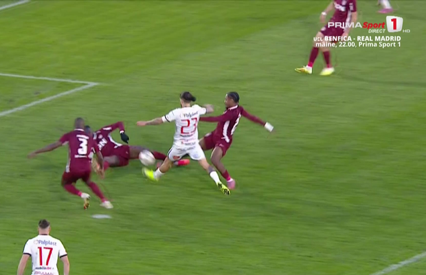 VAR a intervenit de DOUĂ ori la aceeași fază în Hermannstadt - CFR Cluj » Andrei Chivulete, întors la ultima fază a meciului într-un moment-cheie