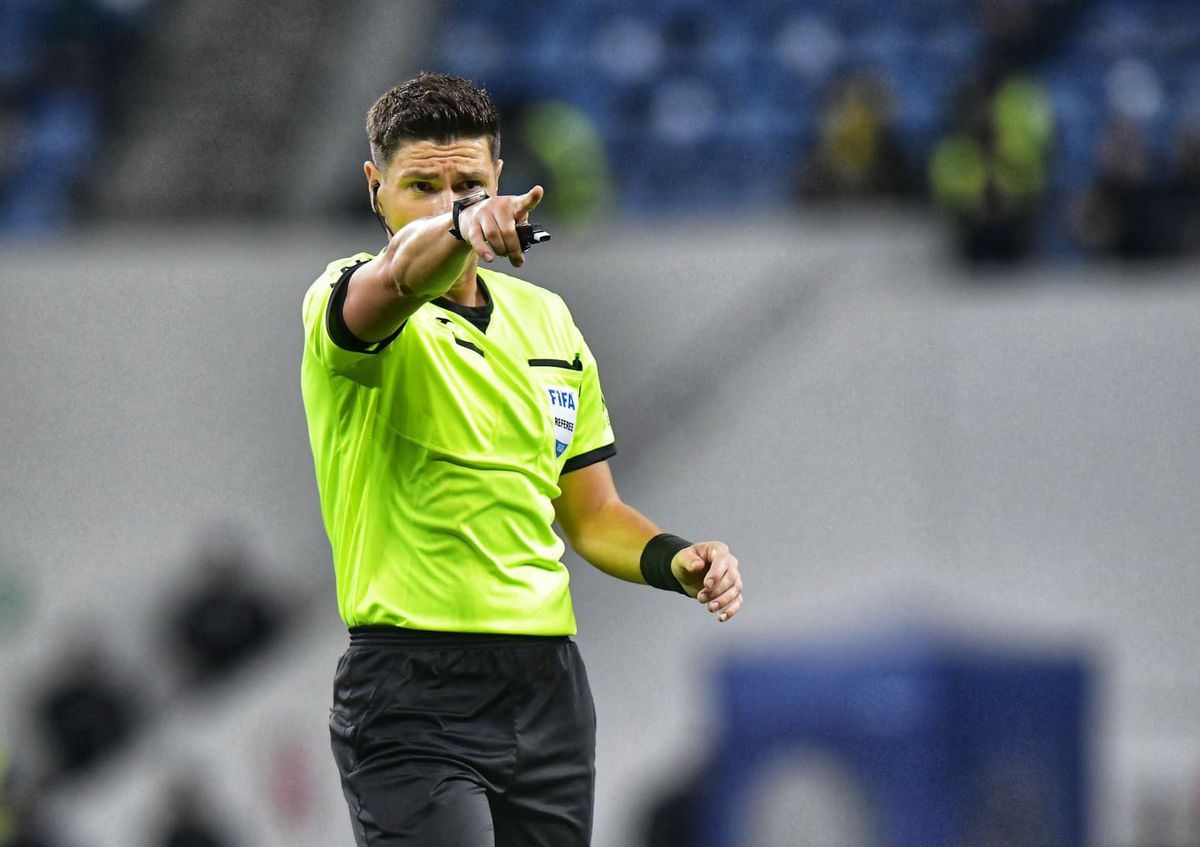 Derby-ul ne-a lămurit! Universitatea Craiova se duce spre titlu, FCSB spre play-out » CLASAMENTUL: top 6 devine misiune aproape imposibilă pentru campioană!