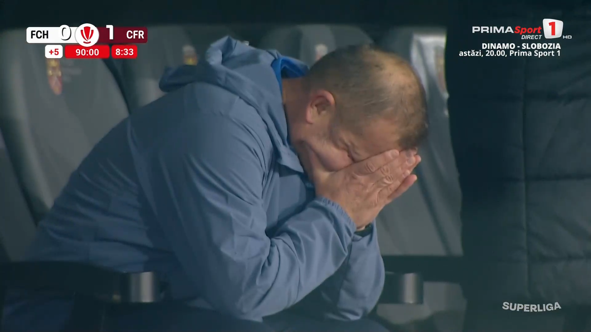 La PĂMÂNT! Cum a fost surprins Dorinel Munteanu la finalul meciului Hermannstadt - CFR Cluj