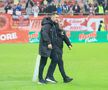 Claudiu Niculescu și Florentin Petre, la finalul meciului dintre Dinamo și Unirea Slobozia // FOTO: Ionuț Iordache (GSP.ro)