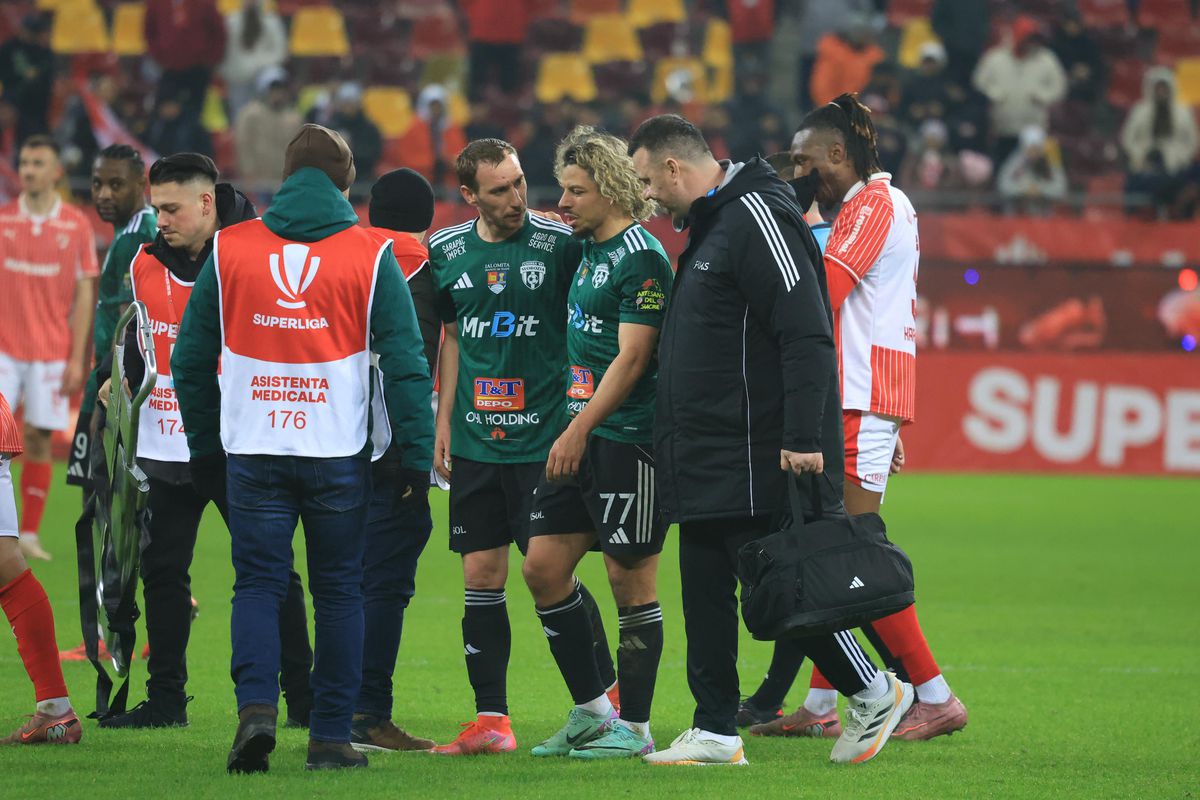 Jayson Papeau s-a accidentat în Dinamo - Unirea Slobozia // FOTO: Ionuț Iordache (GSP.ro)