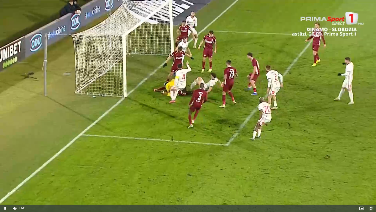 Andrei Chivulete anulează penalty-ul dictat pentru Hermannstadt // foto: capturi Prima Sport