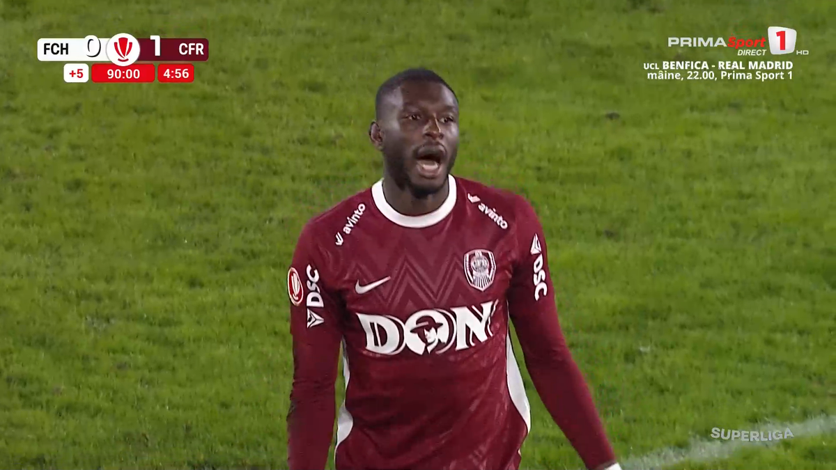 Andrei Chivulete anulează penalty-ul dictat pentru Hermannstadt // foto: capturi Prima Sport