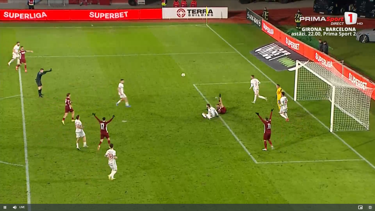 CFR Cluj a cerut penalty în minutul 62 // foto: capturi Prima Sport
