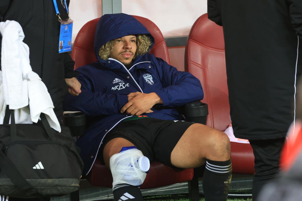 Jayson Papeau s-a accidentat în Dinamo - Unirea Slobozia // FOTO: Ionuț Iordache (GSP.ro)