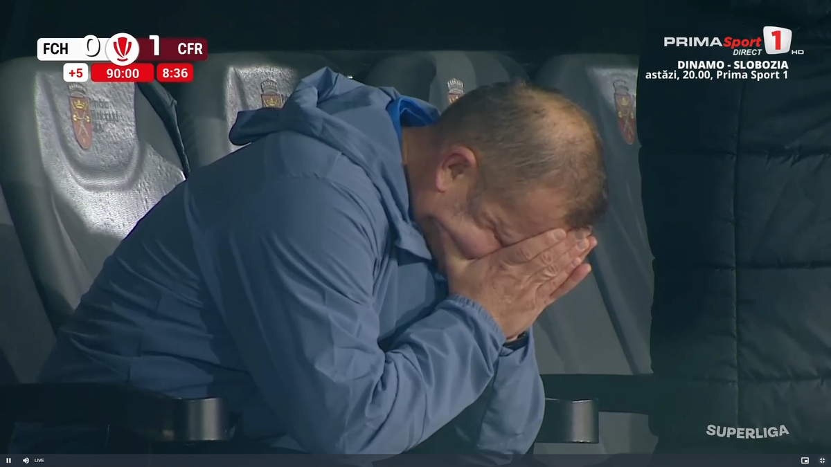 La PĂMÂNT! Cum a fost surprins Dorinel Munteanu la finalul meciului Hermannstadt - CFR Cluj