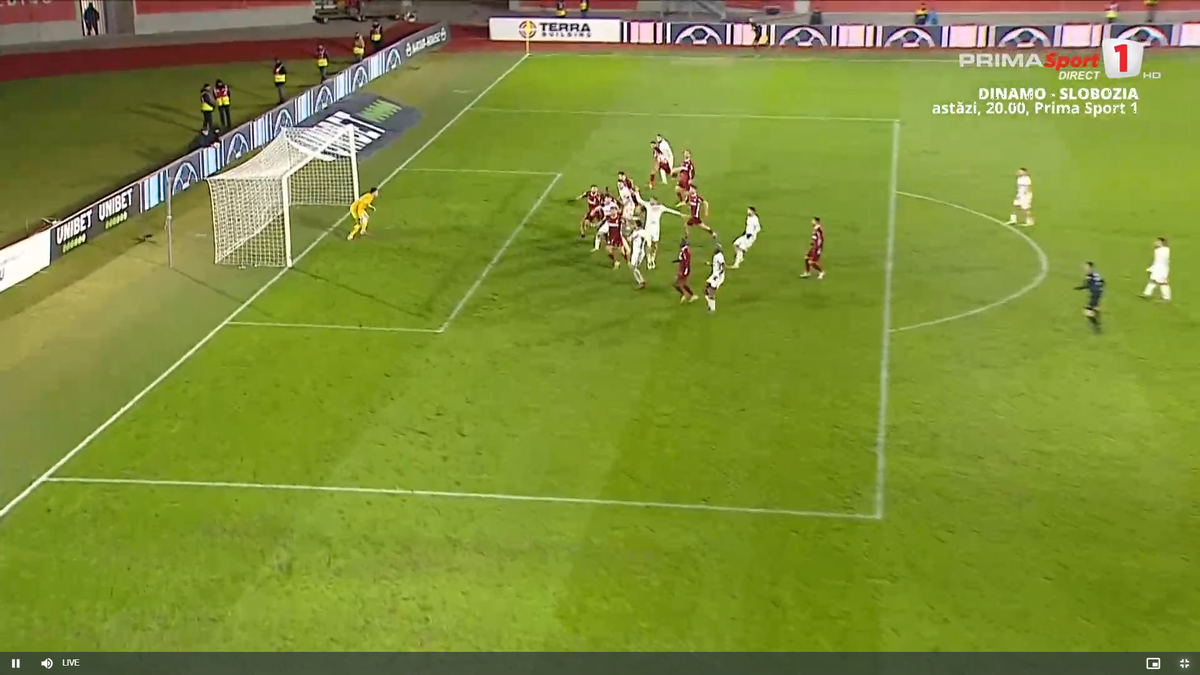 Andrei Chivulete anulează penalty-ul dictat pentru Hermannstadt // foto: capturi Prima Sport