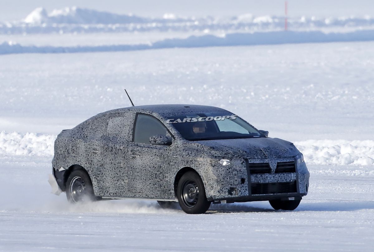 Noua Dacia Sandero, primele imagini surprinse pe străzile în România!