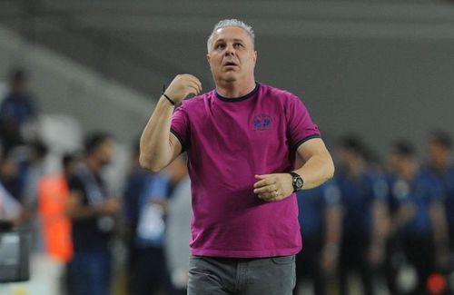 Marius Șumudică (50 de ani), antrenor liber de contract după despărțirea de Rizespor, dezvăluie că a refuzat o ofertă importantă din Arabia Saudită, de la Al-Wehda.