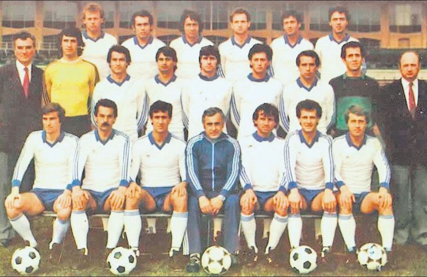 Lotul Universităţii din sezonul 1982-1983