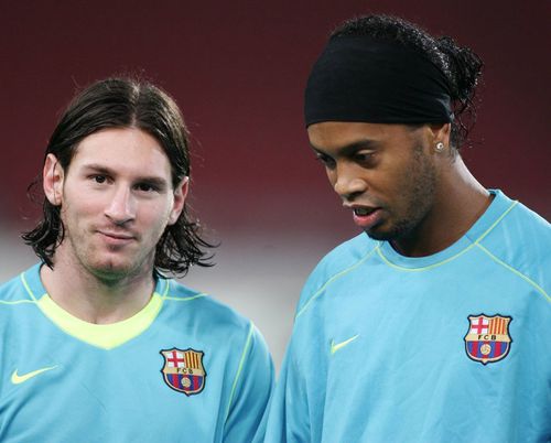 Ronaldinho (41 ani) este unul dintre cei care sar în apărarea lui Lionel Messi (34 de ani), chiar dacă superstarul argentinian a fost criticat vehement în ultima perioadă.