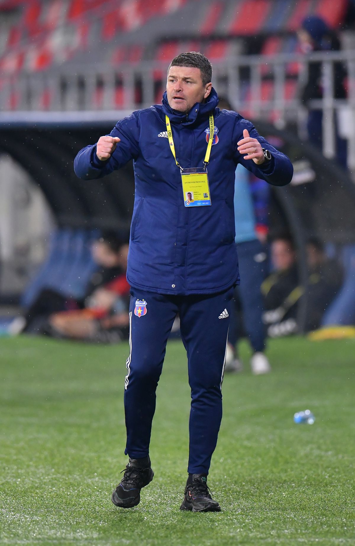 Imagini dezolante în Ghencea » Câți spectatori au venit la CSA Steaua - Unirea Dej, primul meci din play-off-ul Ligii 2