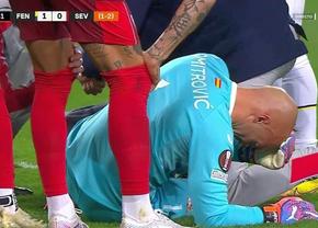 Din nou victimă » Ce a pățit portarul de la Sevilla cu Fenerbahce, la 3 săptămâni după ce a fost atacat de un ultras
