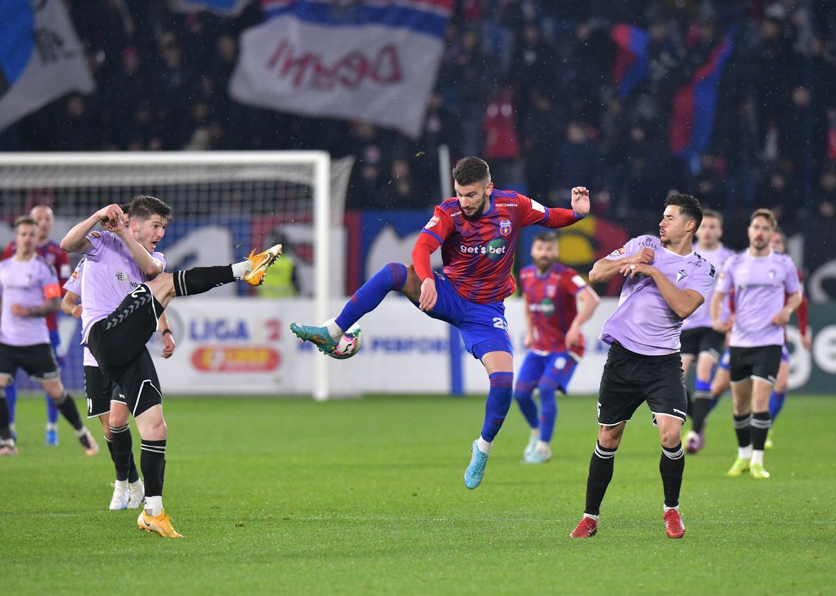 Imagini dezolante în Ghencea » Câți spectatori au venit la CSA Steaua - Unirea Dej, primul meci din play-off-ul Ligii 2