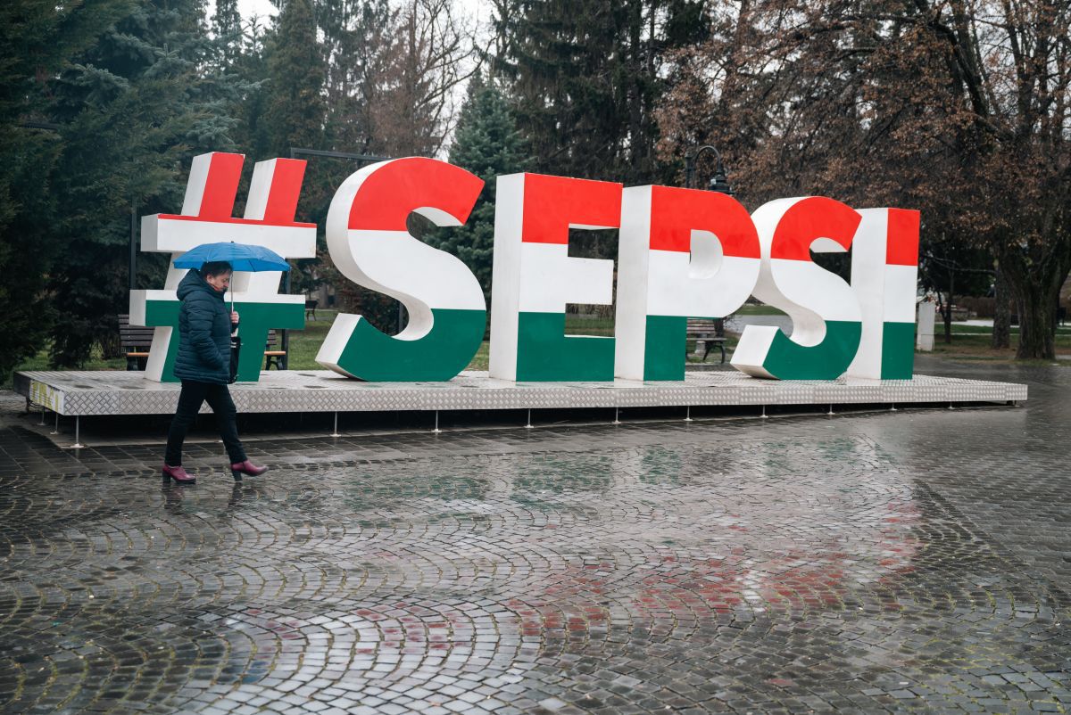 Sfântu Gheorghe, între ziua maghiarilor și rejucarea meciului Sepsi - FCU Craiova » Ce a găsit echipa Gazetei în reședința Covasnei înainte de meci