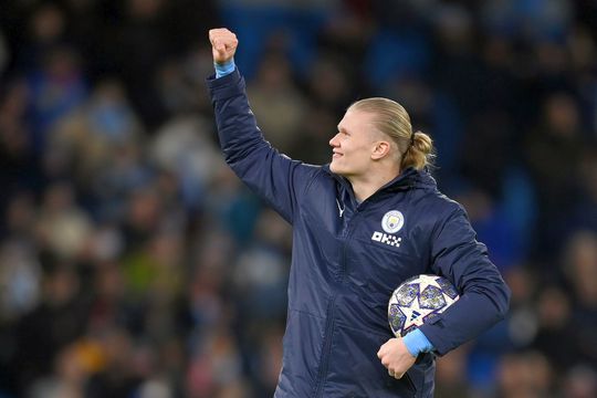 Haaland, cu mingea meciului în care a înscris 5 goluri // Foto: Getty Images