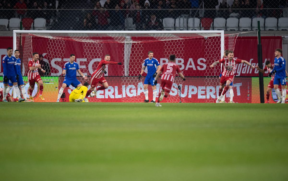 Sepsi - FCU Craiova, „finala” pentru play-off în SuperLiga