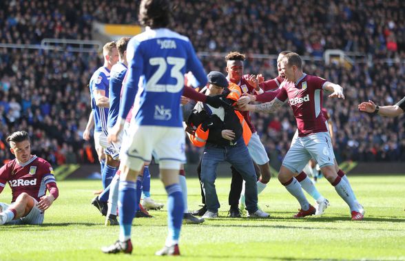 Huliganul care a intrat pe teren și l-a lovit pe Jack Grealish a fost găsit mort