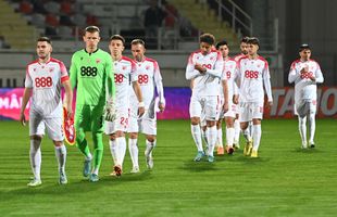 Revine în primul „11” cel mai ghinionist jucător de la Dinamo? Ce decizie trebuie să ia Burcă