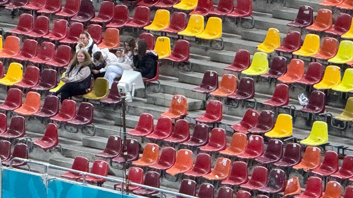 FCSB, cu sistemul de sonorizare în peluză