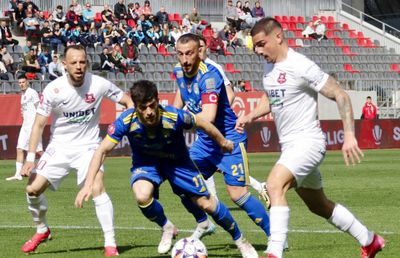 Treziți de ploaie! Hermannstadt și Slobozia au oferit o repriză secundă superbă » Clasamentul ACUM în lupta pentru salvarea de la retrogradare