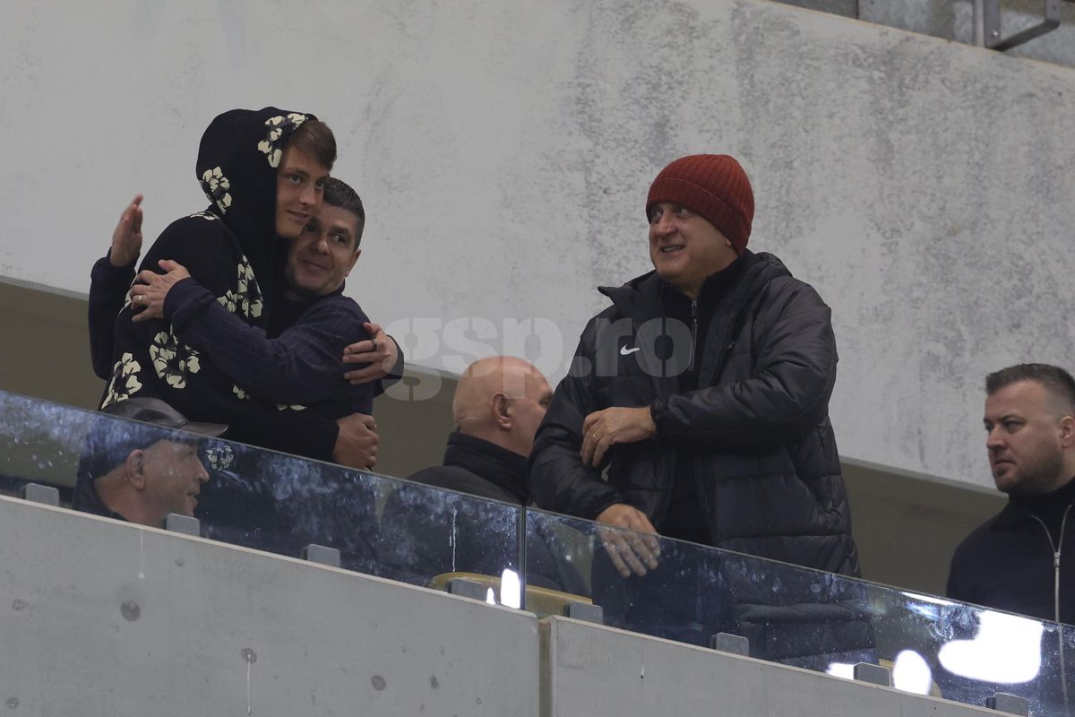 Dan Șucu, surprins la derby alături de jucătorul pe care a luat 500.000 de euro! Mircea Lucescu și Mircea Geoană sunt prezenți pe stadion