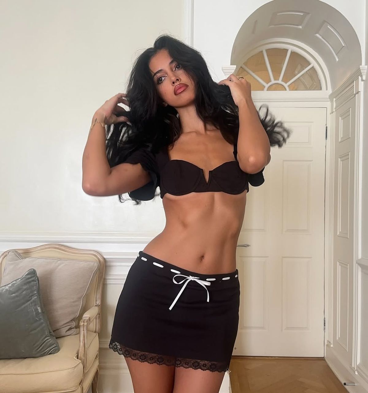 Ea îl consolează după debutul de coșmar din Serie A! » Lui Dele Alli îi merge bine doar în afara terenului