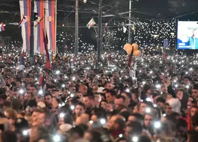 Imagini NEMAIVĂZUTE de la Belgrad: cel mai mare protest din istoria țării » Sute de mii de oameni pe străzi! Djokovic, printre sportivii care au susținut demersul