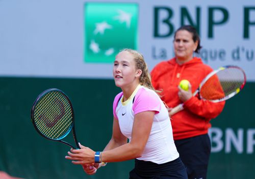 Mirra Andreeva și Conchita Martinez la un antrenament FOTO Imago Images