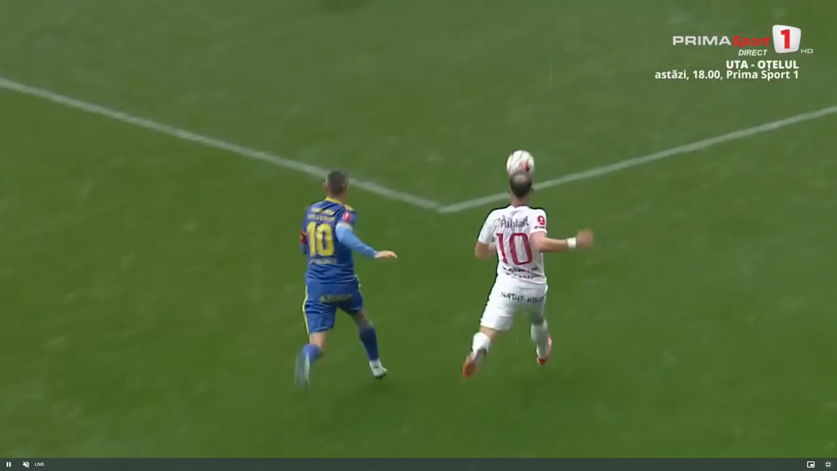 Gol de cascadorii râsului în Superliga! Ploaia de la Sibiu l-a doborât pe portarul Krell