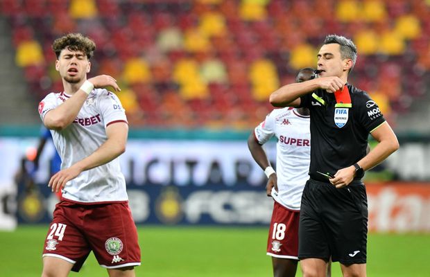 Rapid a rămas în 10 oameni contra FCSB-ului. Un expert în arbitraj contestă: „Niciodată galben acolo!”