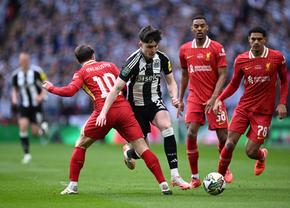 Liverpool - Newcastle, în finala Cupei Ligii Angliei » „Coțofenele” au deschis scorul în finalul primei reprize