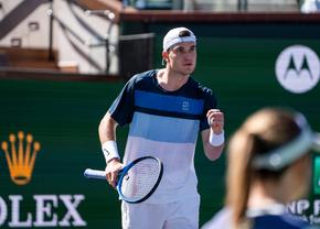 Finală surpriză la Indian Wells » Alcaraz și Medvedev, cei care au luptat pentru trofeu în 2023 și 2024, au fost eliminați în penultimul act