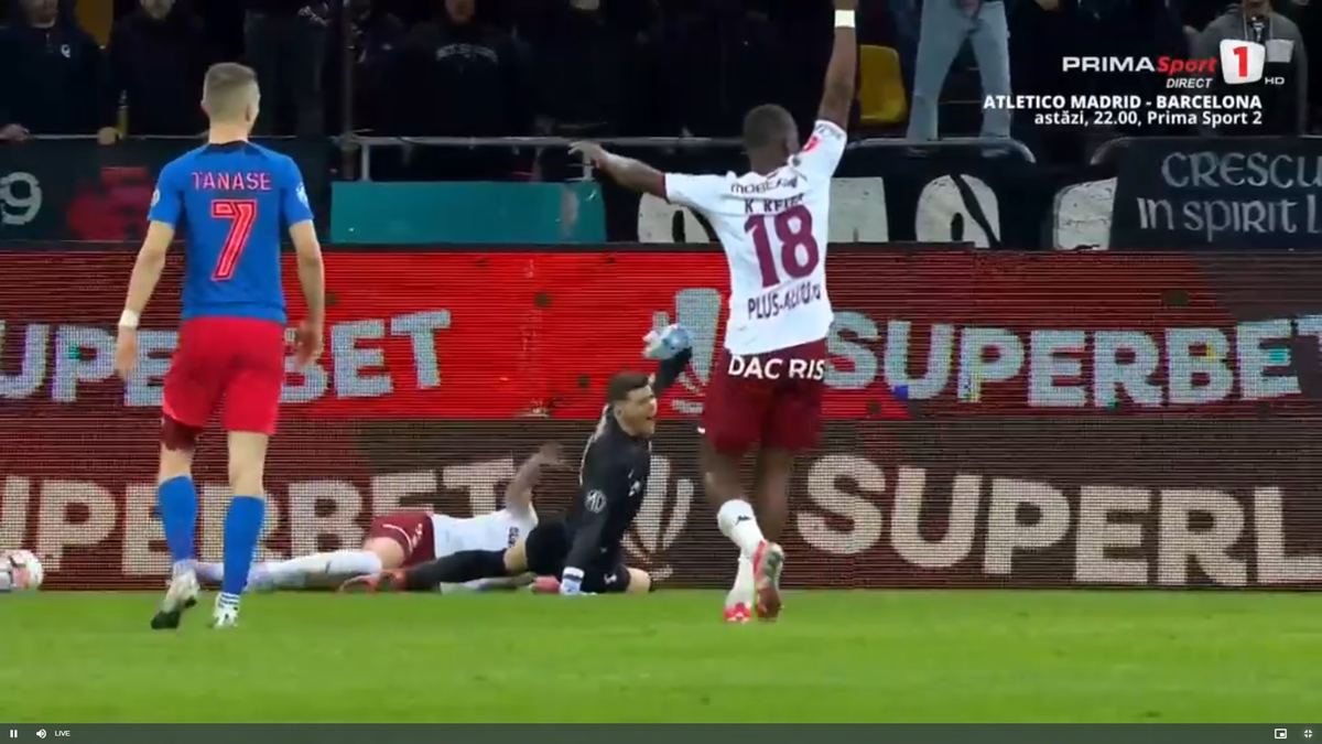 Faza din Rapid - FCSB care l-a făcut pe Marius Șumudică să ceară disperat intervenția VAR » Primul verdict al specialistului
