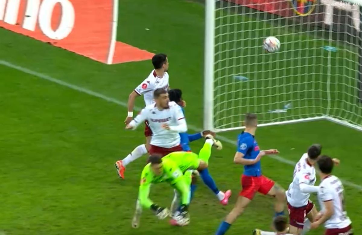 Debut de COȘMAR la Rapid! » Gafă de proporții și gol încasat în derby-ul cu FCSB