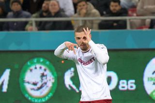 Denis Ciobotariu, omul cu „dublă” al Rapidului: „Nu este posibil! S-a greșit!”