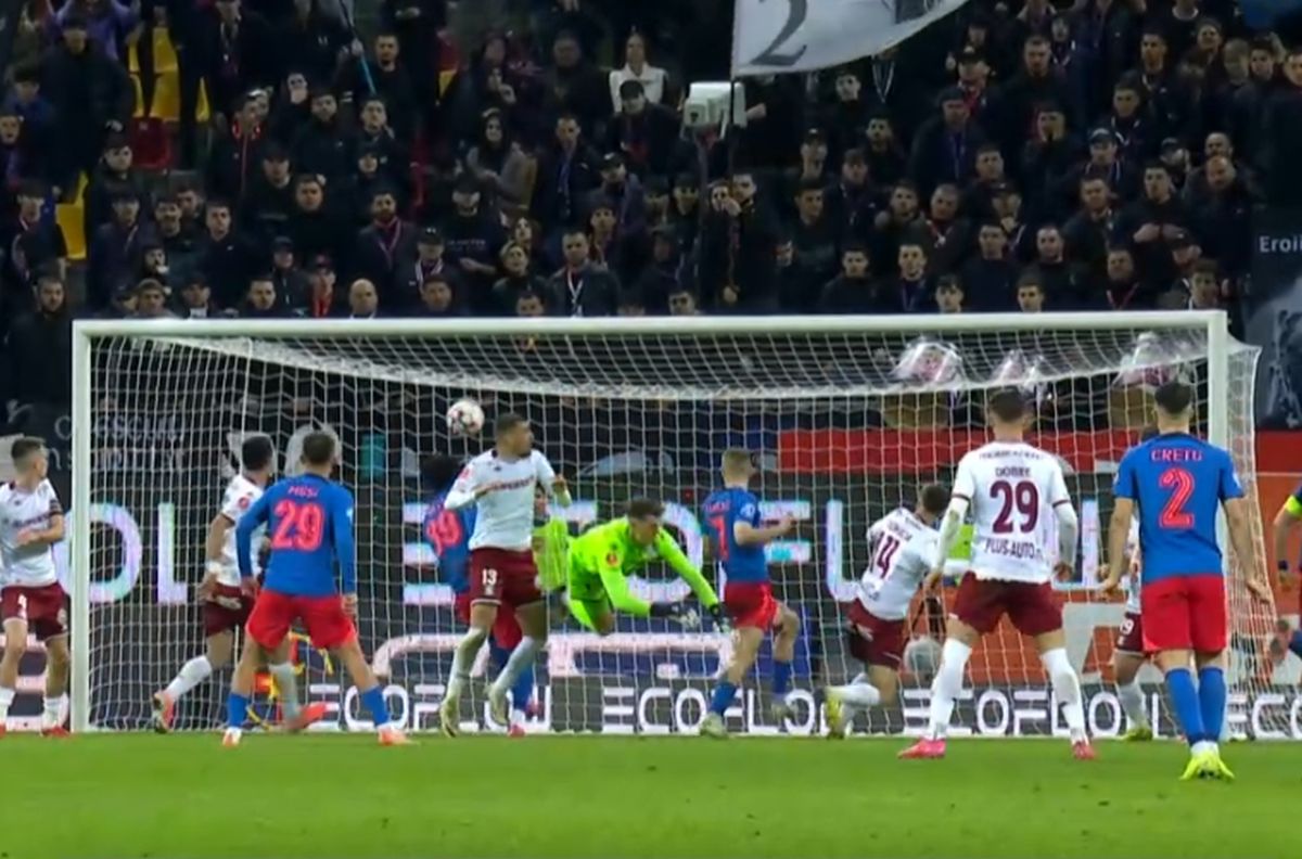 Debut de COȘMAR la Rapid! » Gafă de proporții și gol încasat în derby-ul cu FCSB